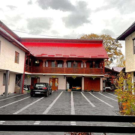 ホテル Casa Marinca Ocna Şugatag エクステリア 写真